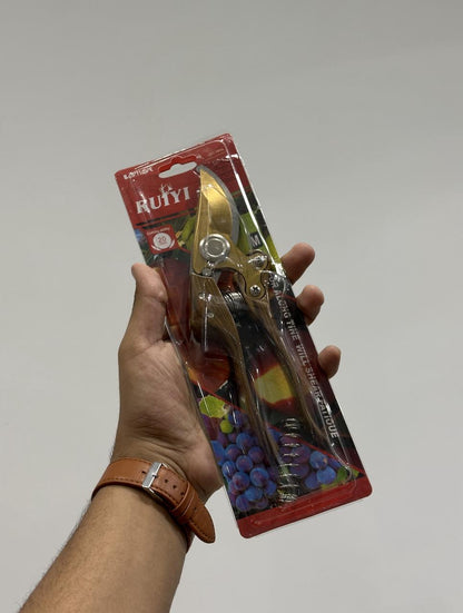 Professional Heavy-Duty Bypass Pruning Shears